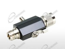 PARAFULMINE A 50 OHM È UNO SCARICATORE A TERRA, PER LA PROTEZIONE DI ANTENNE E AMPLIFICATORI GSM E 3G UMTS.